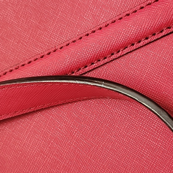 Kate Spade Red Handbag. - Picture 5 of 5
